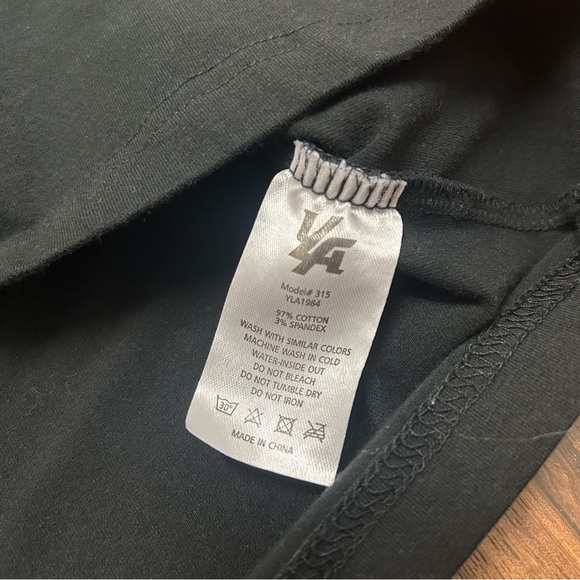 YoungLA 315 Hummingbird Graphic Tank Shirt Men Small Black Muscle Cut Off Active - Picture 8 of 10